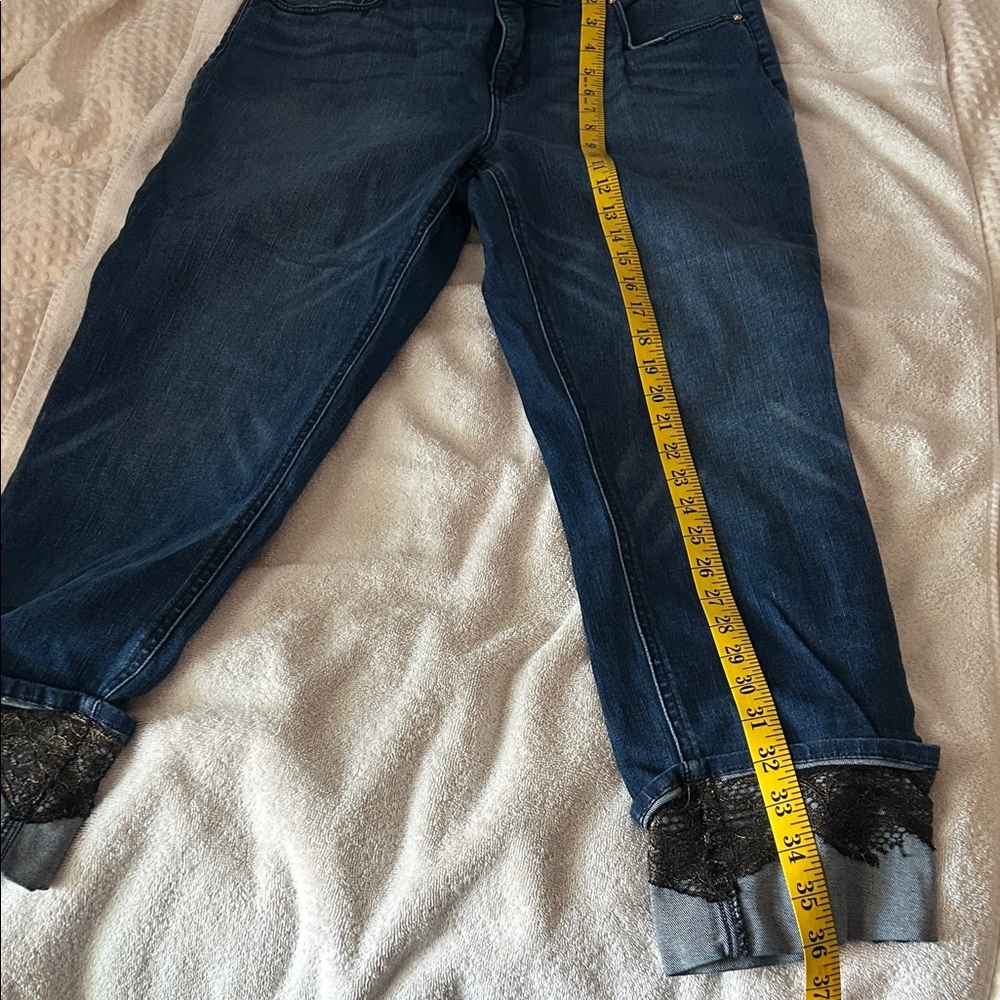Chico’s Dark Indigo So Slimming Girlfriend Ankle Jeans with Lace Cuff. Sz 1 - Picture 12 of 13